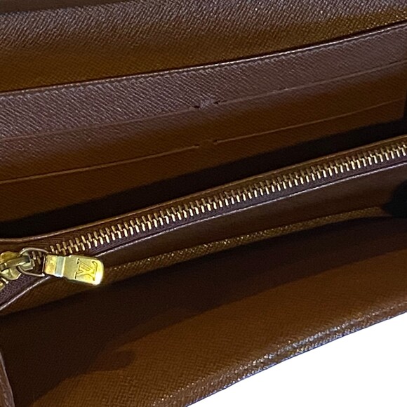 Louis Vuitton Authentic Sarah LV Monogram Long Wallet - Picture 11 of 16